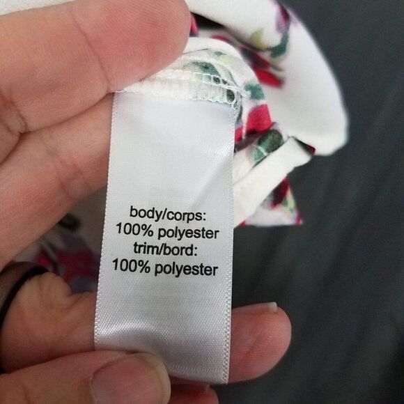 Maurices Medium V Neck White Floral Blouse Sleeveless Polyester Feminine Size M - Picture 3 of 11